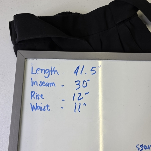 Lululemon Noir Wideleg pants with tie on the waist - Picture 10 of 11